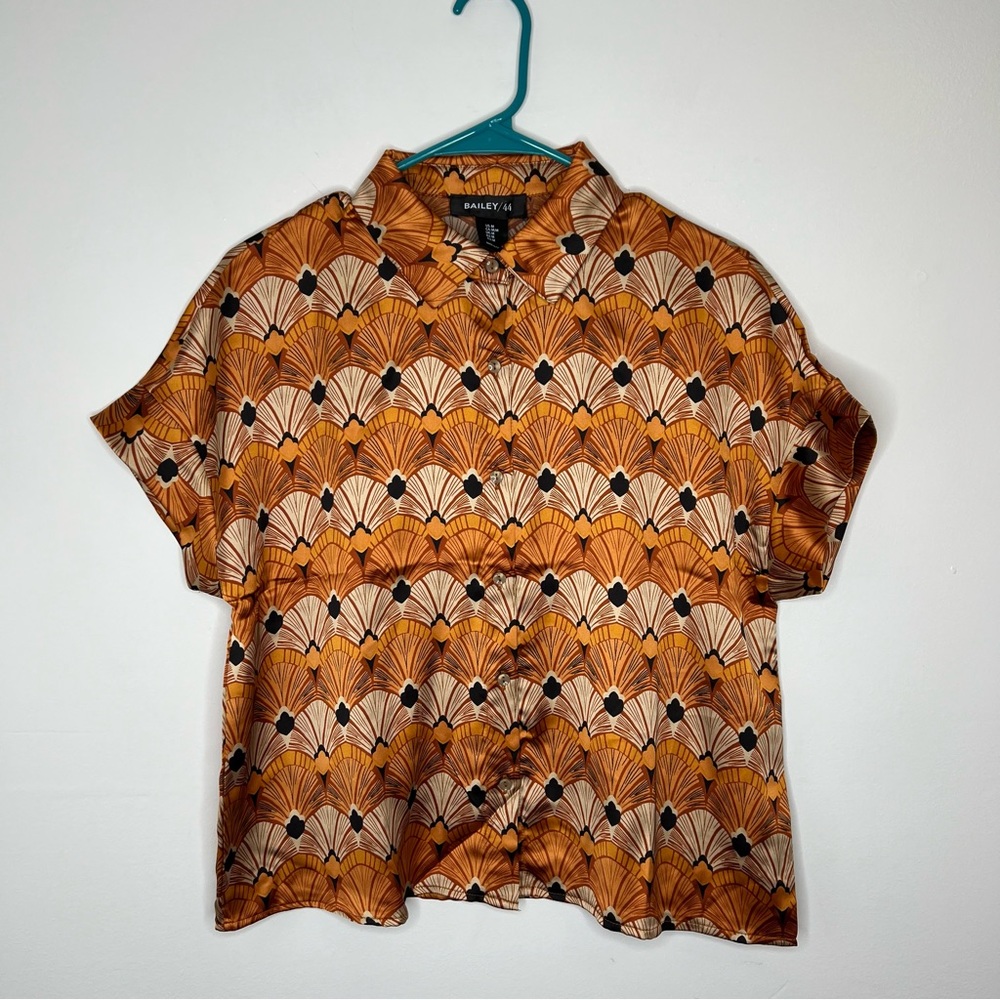 Bailey 44 | Satin Button Down